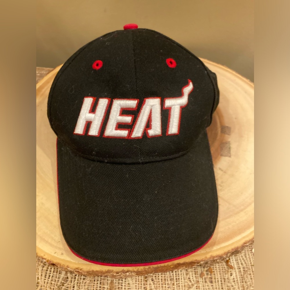 Men's Black/Red NBA Miami‎ Heat Script Up Adjustable Cap Hat